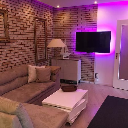 Messe Ferienwohnung Duesseldorf Oberkassel Exteriör bild